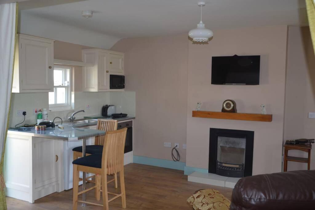 Cecil's Cottage, Ballynary, By Wild Atlantic Wanderer Buncrana
