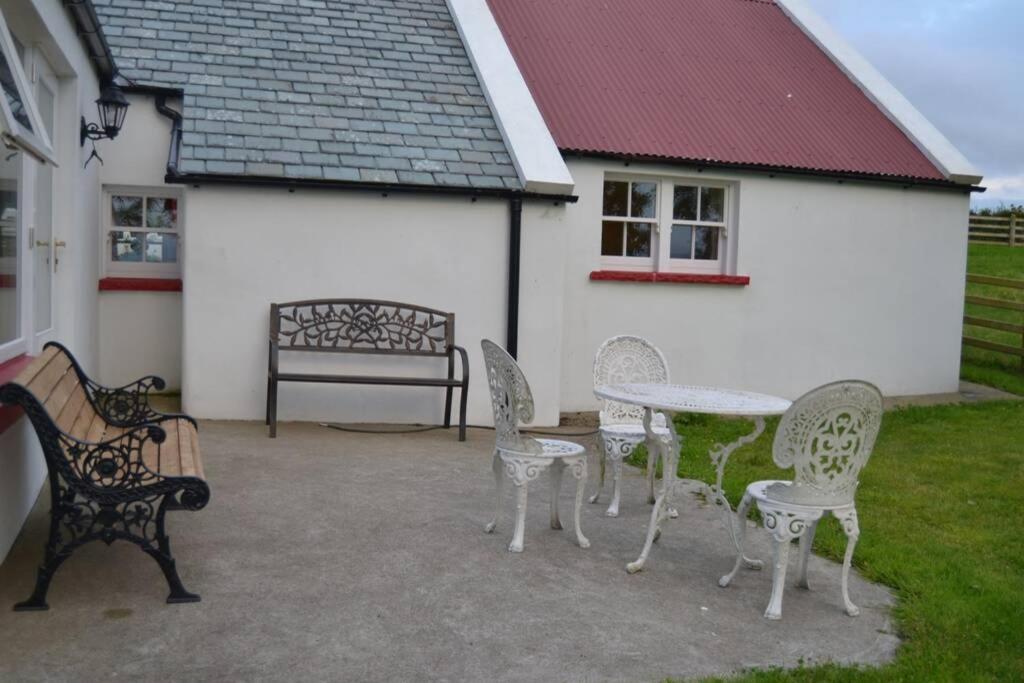 Holiday home Cecil's Cottage, Ballynary, By Wild Atlantic Wanderer *